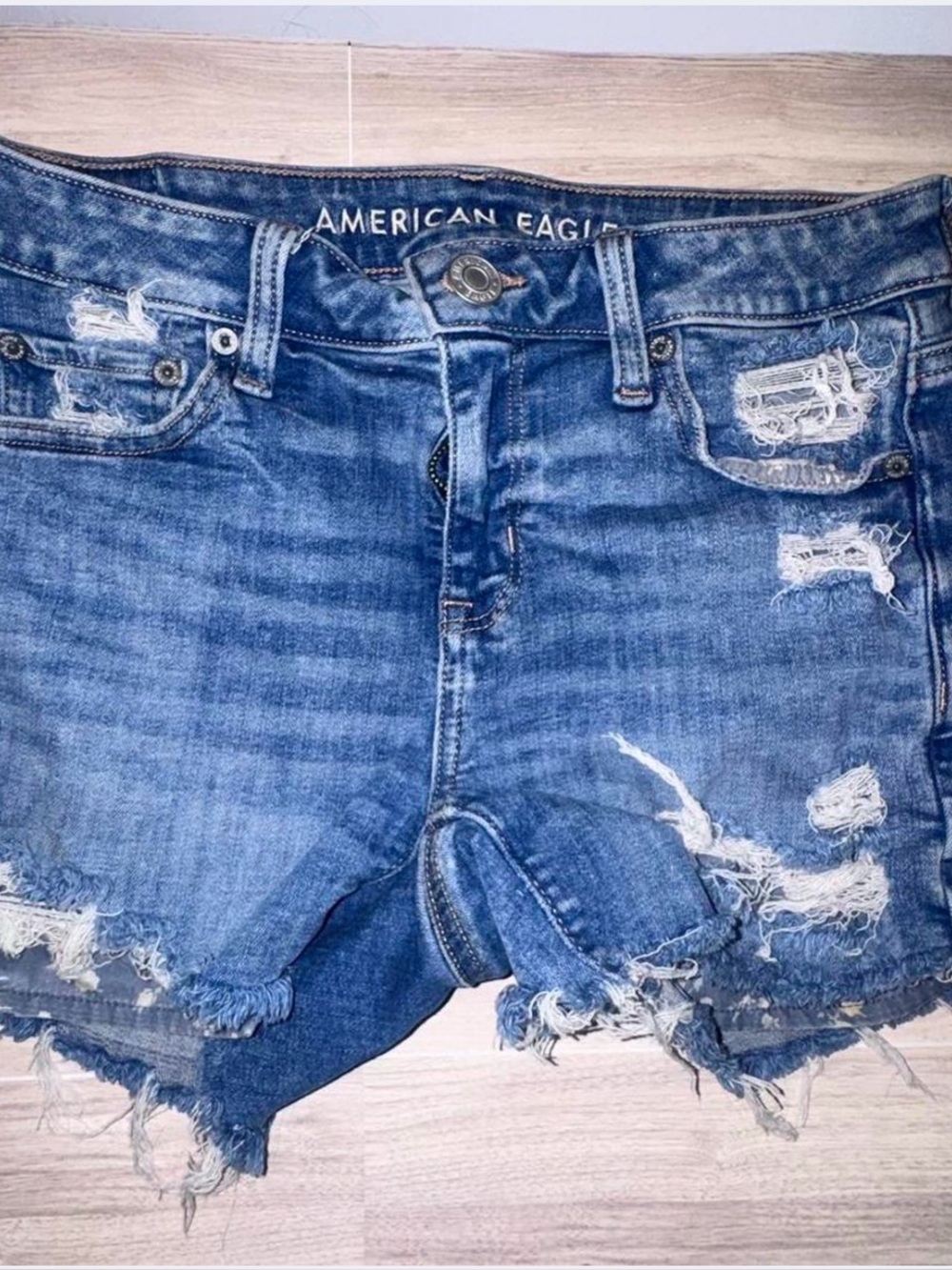 American Eagle Ne(x)t Level Stretch Distressed Denim Shorts – Floral Pockets